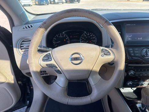 Used 2015 Nissan Pathfinder Platinum image 27