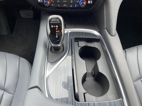 Used 2020 Buick Enclave Premium w/ Surround and Sites Package image 31