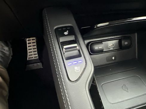 Certified 2022 Kia Telluride SX w/ SX Prestige Package AWD/4WD image 59