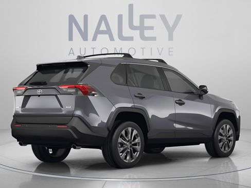 Used 2022 Toyota RAV4 LE w/ Carpet Mat Package (TMS) AWD/4WD image 7