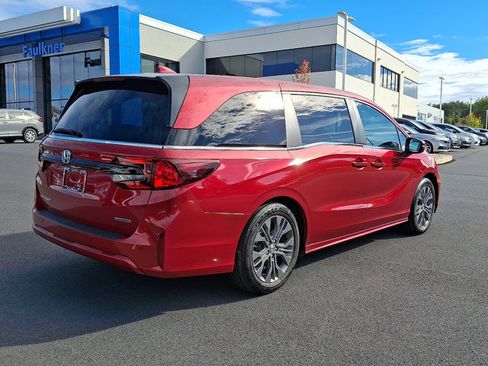 Certified 2025 Honda Odyssey Touring image 6