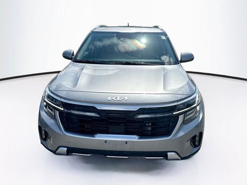 Certified 2024 Kia Seltos SX w/ SX Sunroof Package AWD/4WD image 2