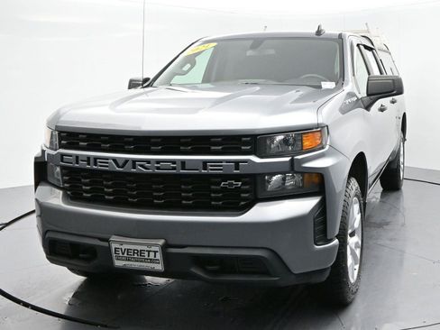 Used 2021 Chevrolet Silverado 1500 Custom AWD/4WD image 2