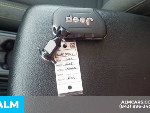 Used 2025 Jeep Wrangler Unlimited Sport AWD/4WD image 34