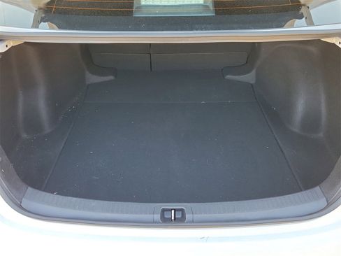 Used 2024 Toyota Corolla LE image 8