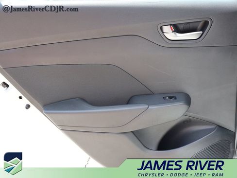 Used 2019 Hyundai Accent SEL w/ Cargo Package FWD image 15
