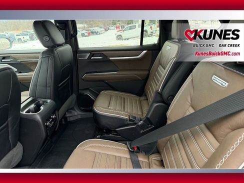 New 2026 GMC Acadia Denali Ultimate w/ LPO, Floor Liner Package image 6