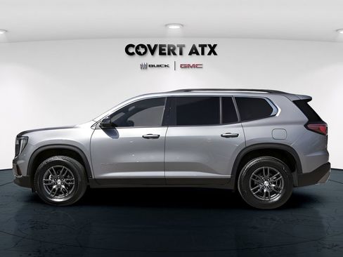 Used 2025 GMC Acadia Elevation image 3