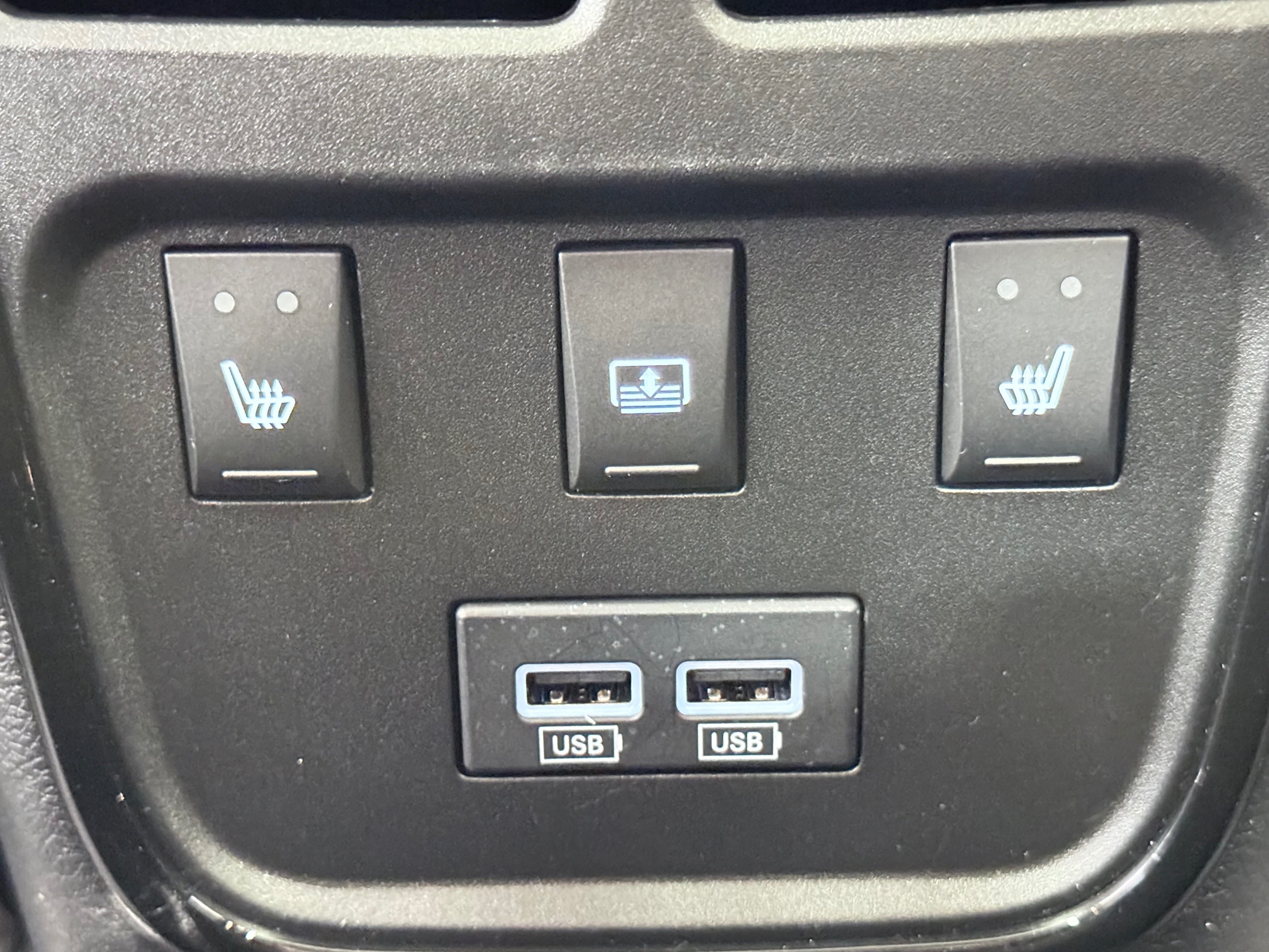 Certified 2022 Chrysler 300 S w/ Comfort Group RWD image 30
