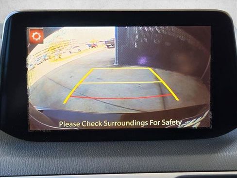 Used 2017 MAZDA MAZDA3 Sport w/ Preferred Equipment Package FWD image 12