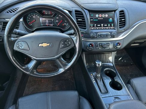 Used 2019 Chevrolet Impala LT image 14