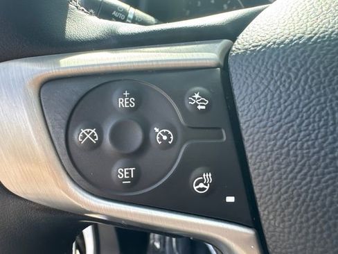 Used 2023 GMC Terrain SLT w/ Infotainment Package II image 33