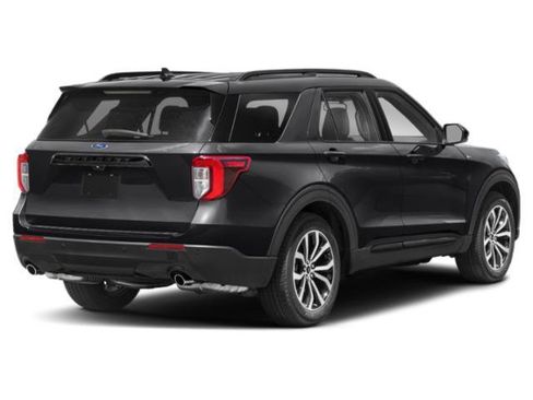 Used 2022 Ford Explorer ST-Line w/ Class IV Trailer Tow Package AWD/4WD image 2