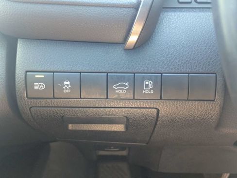 Used 2022 Toyota Camry XSE FWD image 23