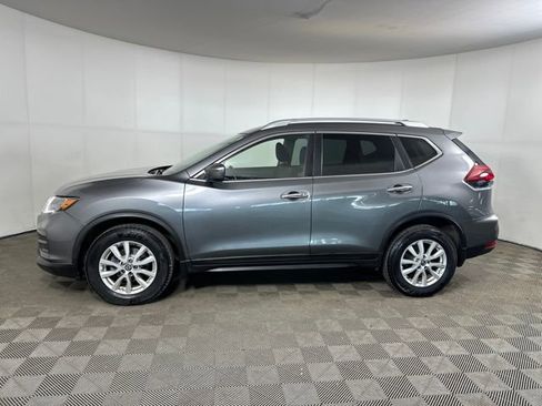 Used 2019 Nissan Rogue SV image 6