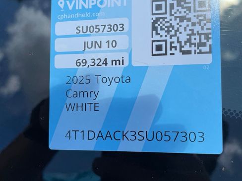 Used 2025 Toyota Camry SE FWD image 26