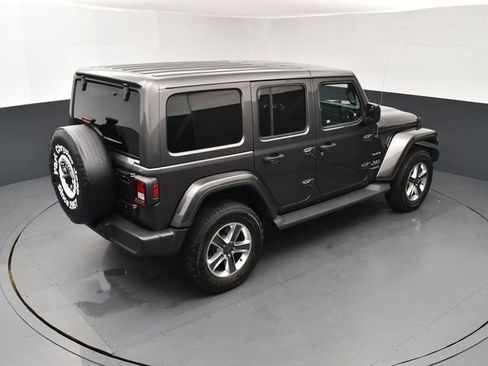 Used 2021 Jeep Wrangler Unlimited Sahara AWD/4WD image 18
