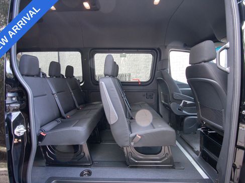 Used 2024 Mercedes-Benz Sprinter 2500 image 15