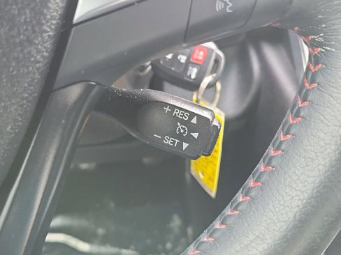 Used 2015 Toyota Camry SE image 20