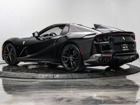 Used 2022 Ferrari 812 GTS RWD image 13