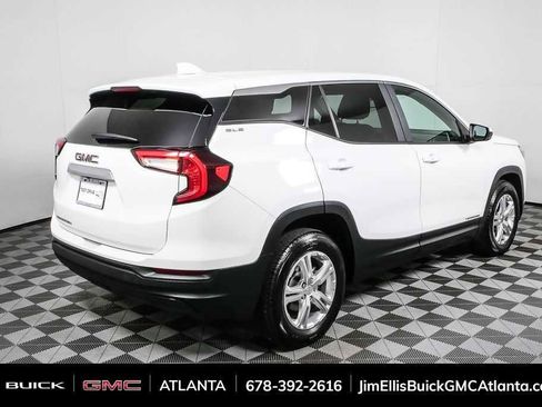 Used 2024 GMC Terrain SLE FWD image 26