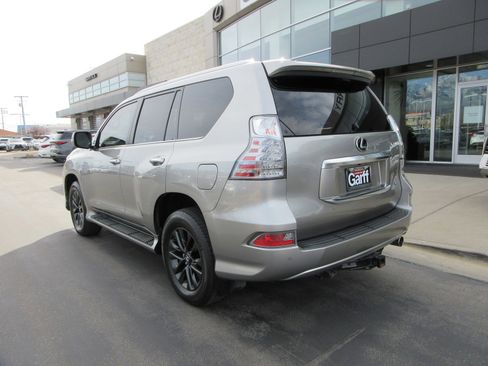 Used 2020 Lexus GX 460 Premium image 5