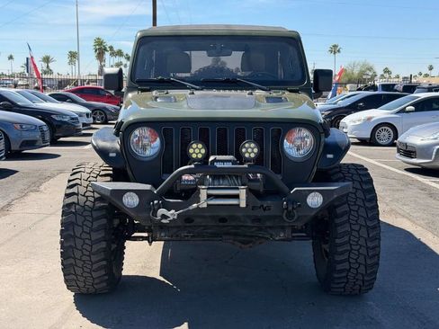 Used 2021 Jeep Wrangler Unlimited Rubicon AWD/4WD image 11