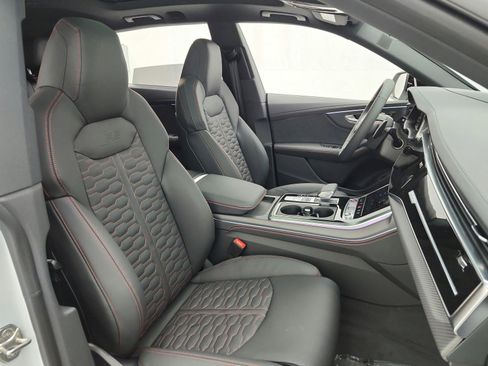 New 2026 Audi RS Q8 performance image 13
