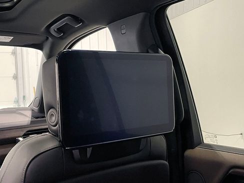Used 2026 GMC Yukon XL Denali Ultimate AWD/4WD image 36