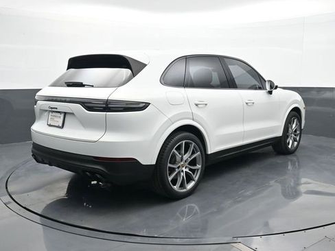 Certified 2022 Porsche Cayenne Platinum Edition AWD/4WD image 23