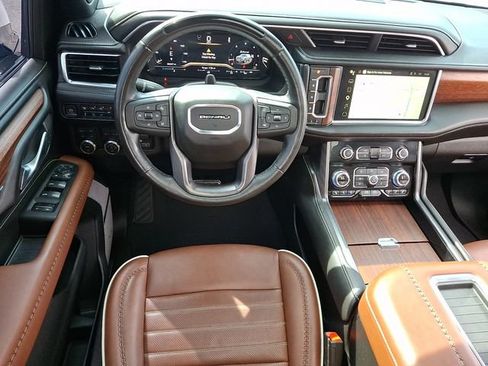 Used 2024 GMC Yukon Denali Ultimate AWD/4WD image 11