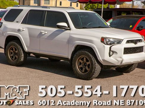 Used 2016 Toyota 4Runner SR5 image 1