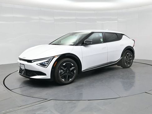 New 2025 Kia EV6 Wind RWD image 63