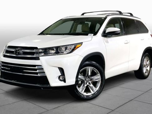 Used 2019 Toyota Highlander Limited image 2