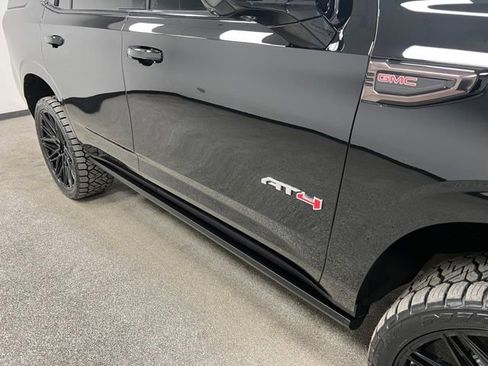 Used 2025 GMC Yukon AT4 Ultimate w/ LPO, Floor Liner Package AWD/4WD image 13