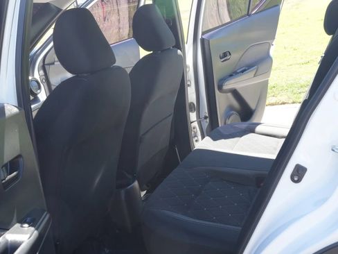 Used 2020 Nissan Kicks S FWD image 7