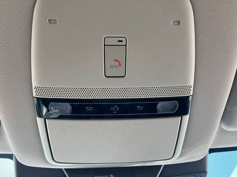 Used 2023 Nissan Ariya AWD image 19