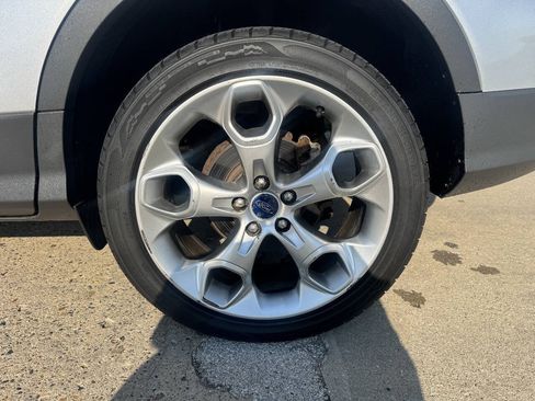 Used 2014 Ford Escape Titanium w/ Equipment Group 401A AWD/4WD image 9