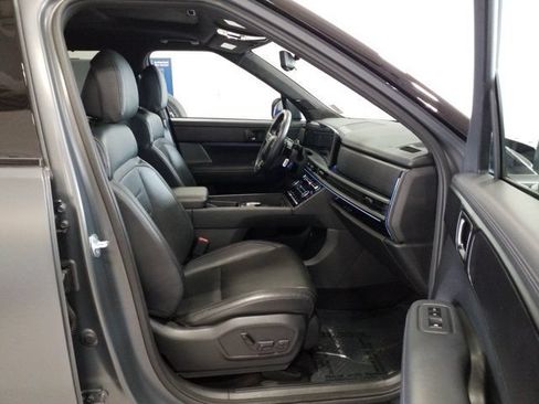 Certified 2025 Hyundai Santa Fe Calligraphy AWD/4WD image 16