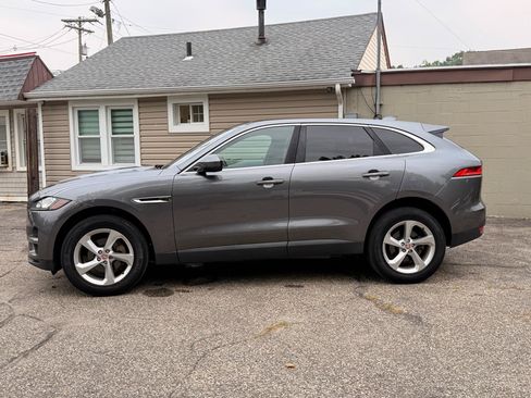 Used 2019 Jaguar F-PACE Premium AWD/4WD image 3