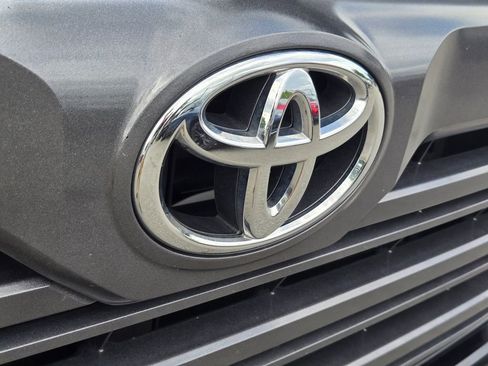 Used 2023 Toyota Tundra Limited w/ Power Package AWD/4WD image 5
