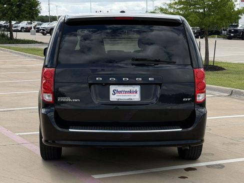 Used 2020 Dodge Grand Caravan GT FWD image 5