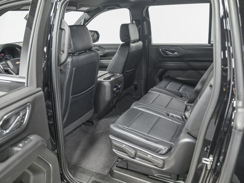 Used 2023 Chevrolet Suburban LS AWD/4WD image 29