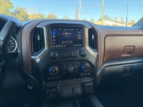 Used 2021 Chevrolet Silverado 3500 High Country w/ Z71 Off-Road Package image 12