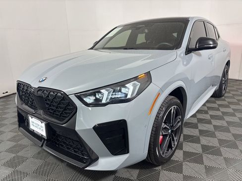 Certified 2025 BMW X2 xDrive28i w/ M Sport Package image 2
