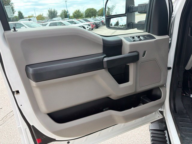Used 2018 Ford F550 4x4 SuperCab Super Duty image 22