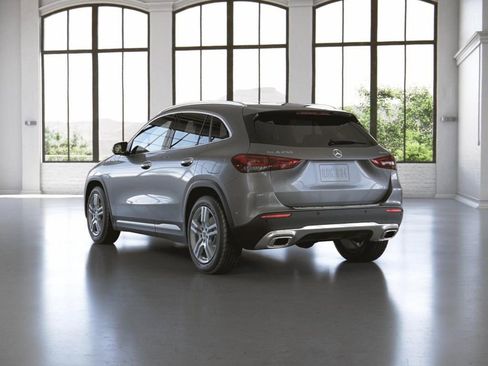 Used 2022 Mercedes-Benz GLA 250 4MATIC image 29