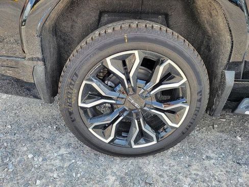 New 2025 GMC Sierra EV Denali image 10