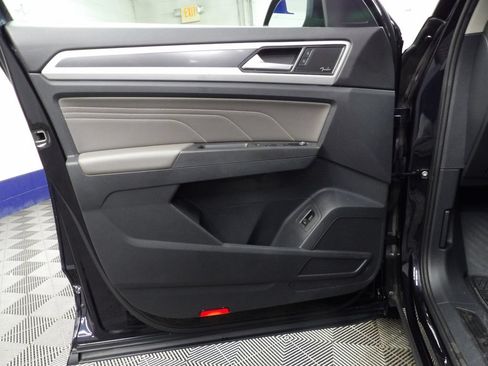 Used 2023 Volkswagen Atlas SEL R-Line AWD/4WD image 54