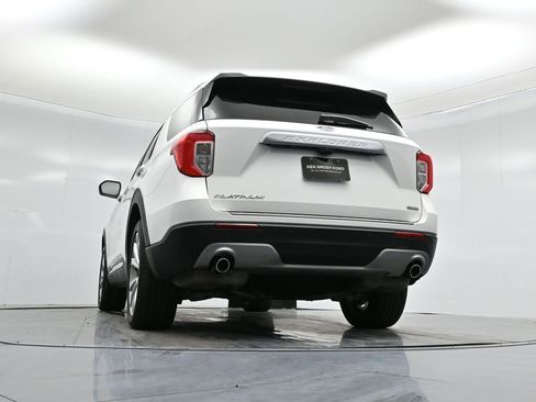 Certified 2022 Ford Explorer Platinum w/ Technology Package image 53